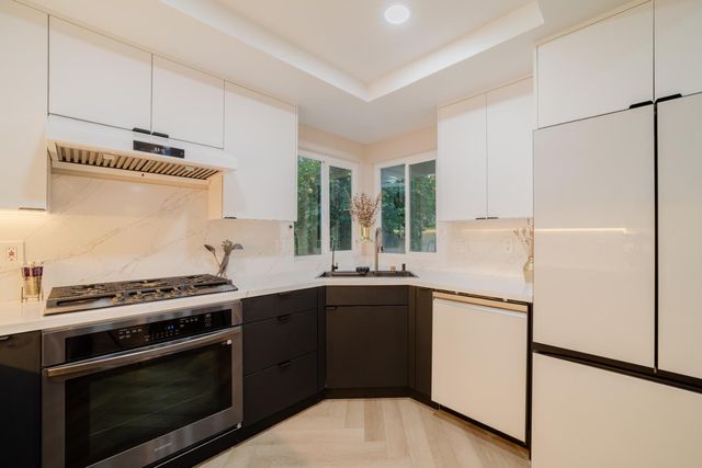 1525 Woodland Oaks Way, Sacramento, CA 95833