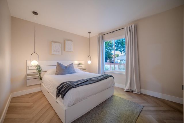 1525 Woodland Oaks Way, Sacramento, CA 95833