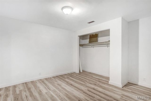 4043 E Shore Drive, Hillsboro, MO 63050
