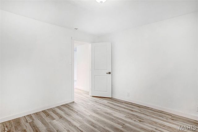 4043 E Shore Drive, Hillsboro, MO 63050
