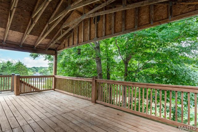 4043 E Shore Drive, Hillsboro, MO 63050