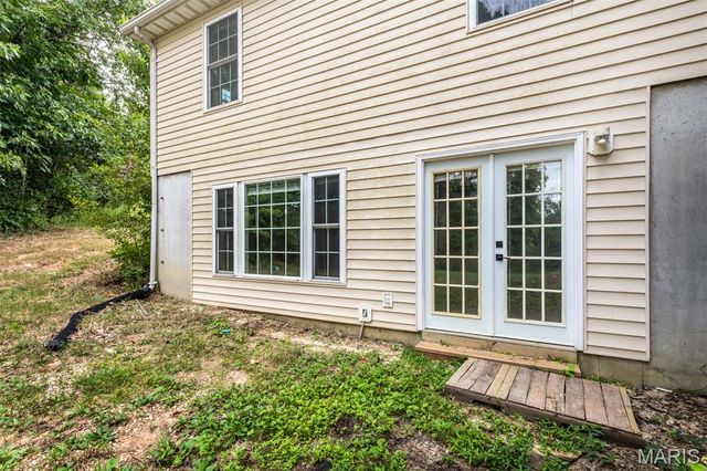 4043 E Shore Drive, Hillsboro, MO 63050