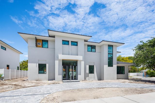 215 SE 5th Street, Delray Beach, FL 33483