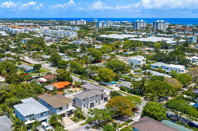 215 SE 5th Street, Delray Beach, FL 33483