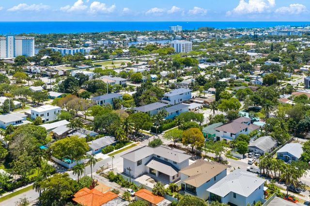 215 SE 5th Street, Delray Beach, FL 33483