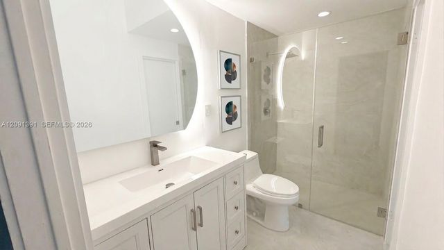 2000 S Bayshore Drive 58, Miami, FL 33133