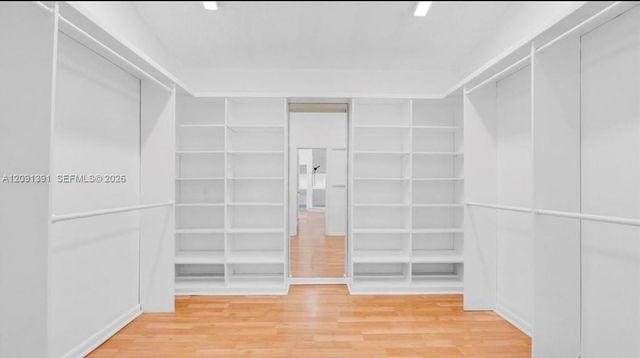 2000 S Bayshore Drive 58, Miami, FL 33133
