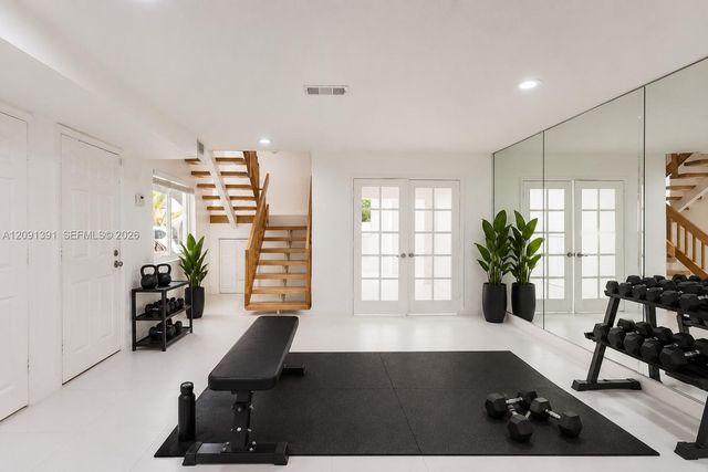 2000 S Bayshore Drive 58, Miami, FL 33133