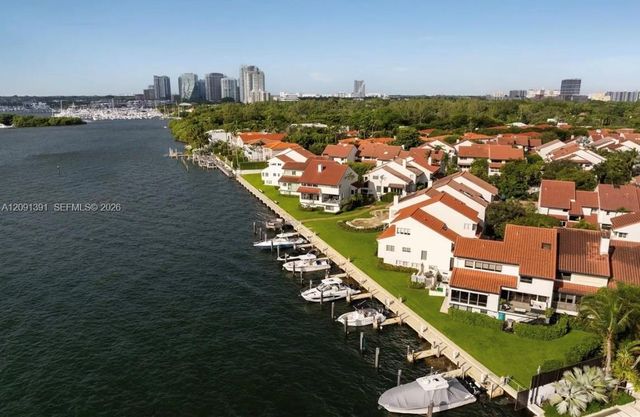 2000 S Bayshore Drive 58, Miami, FL 33133