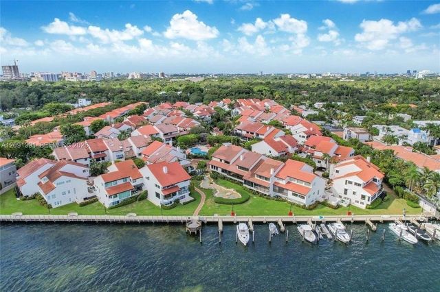 2000 S Bayshore Drive 58, Miami, FL 33133
