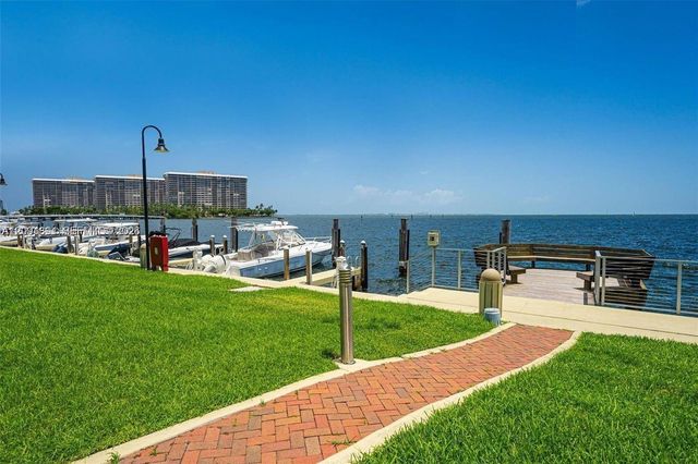 2000 S Bayshore Drive 58, Miami, FL 33133