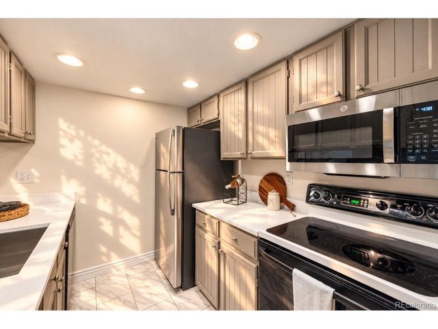 1782 S Trenton St 6, Denver, CO 80231