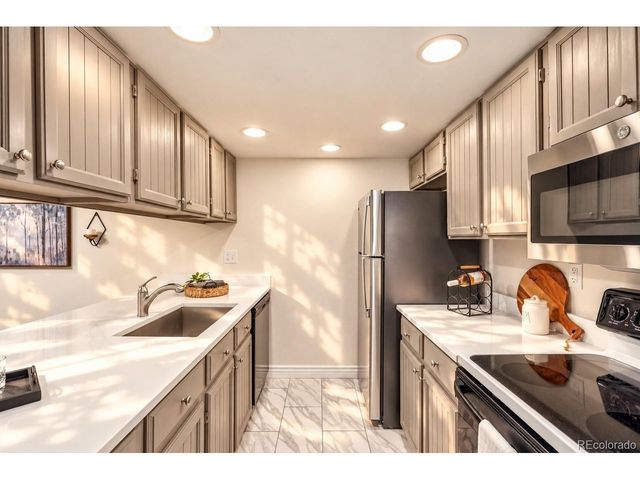 1782 S Trenton St 6, Denver, CO 80231