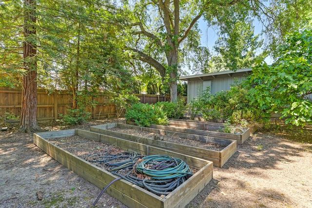 5424 Fair Oaks Blvd, Carmichael, CA 95608