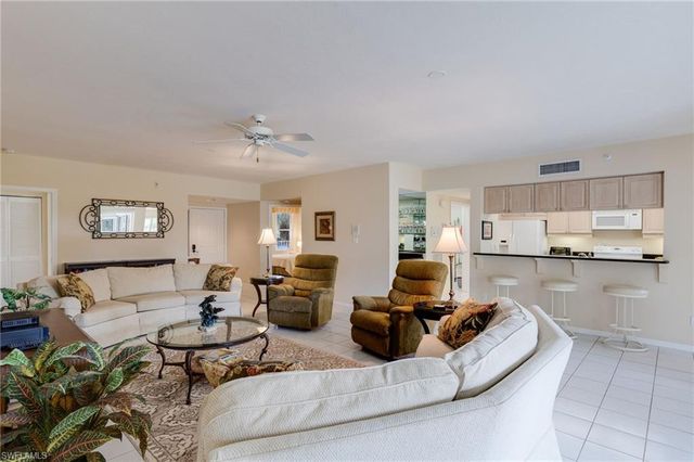 3331 Crossings CT 304, Bonita Springs, FL 34134
