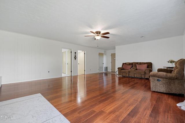 6140 Hodges Street, Wise, VA 24293