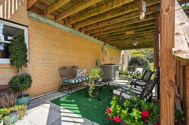 6140 Hodges Street, Wise, VA 24293