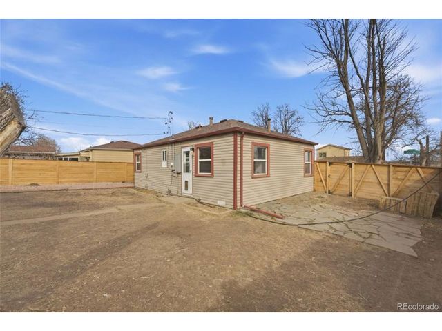 1299 S Quivas St, Denver, CO 80223