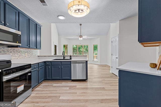 394 Brandish Drive, Newnan, GA 30263