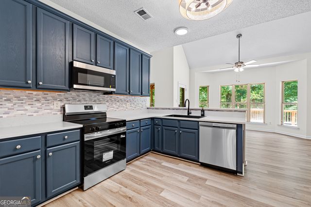 394 Brandish Drive, Newnan, GA 30263