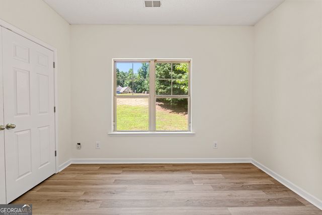 394 Brandish Drive, Newnan, GA 30263