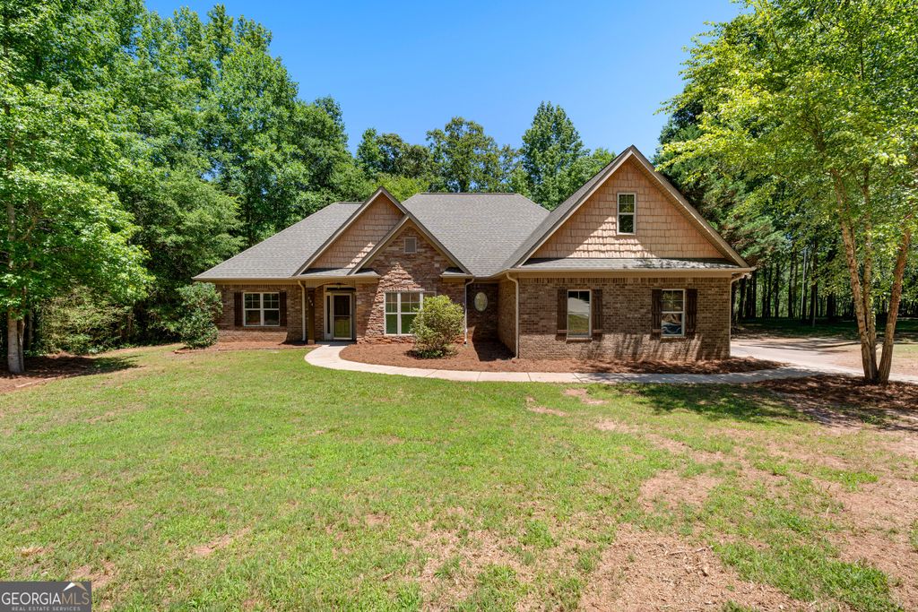 394 Brandish Drive, Newnan, GA 30263