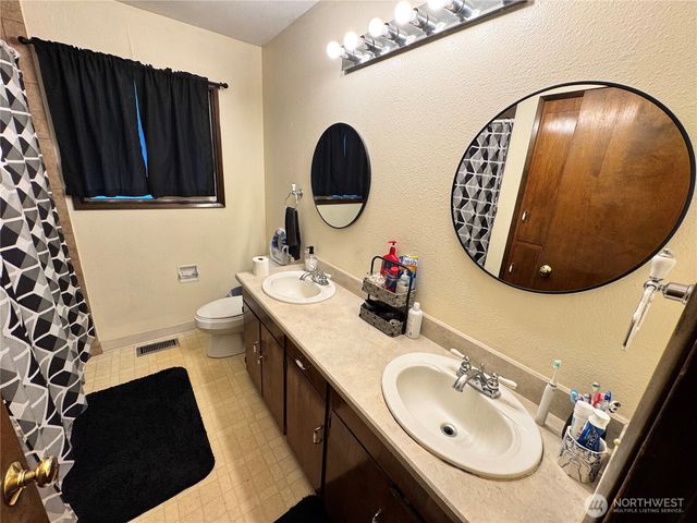 11118 SE 10th Street, Vancouver, WA 98664