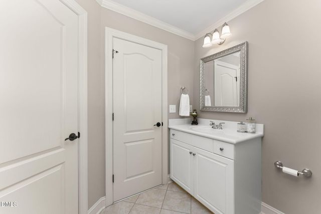106 Sycamore Commons Lane, Bermuda Run, NC 27006
