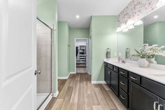 227 Stonewall Dr, Columbia, TN 38401