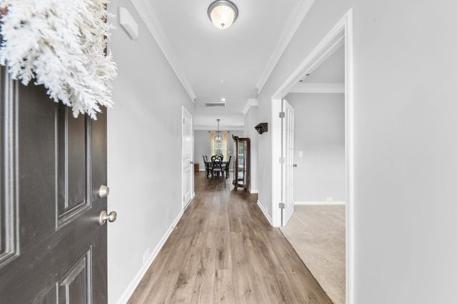 227 Stonewall Dr, Columbia, TN 38401