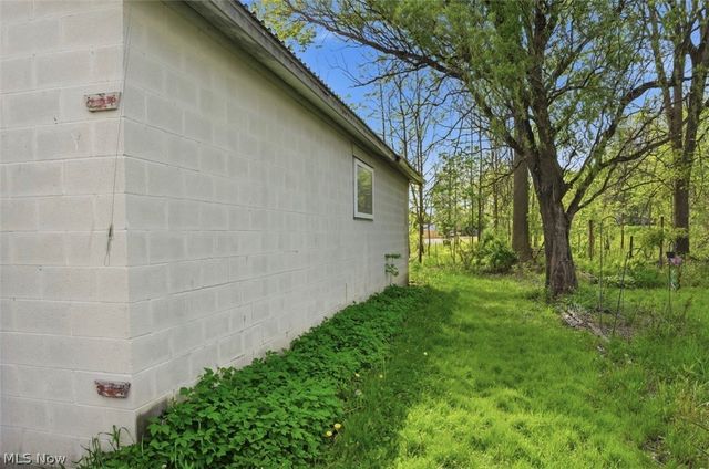 141 Austin Avenue NW, Warren, OH 44485