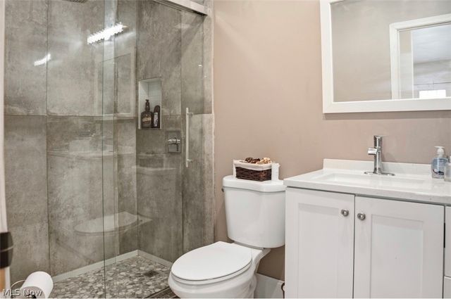 141 Austin Avenue NW, Warren, OH 44485