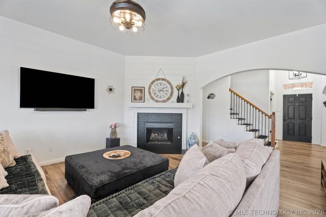 3202 Stonewall Drive, Bartlesville, OK 74006