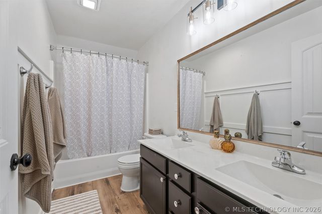 3202 Stonewall Drive, Bartlesville, OK 74006