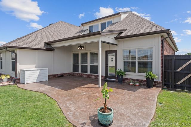 3202 Stonewall Drive, Bartlesville, OK 74006