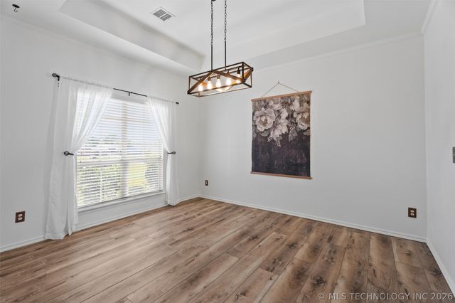 3202 Stonewall Drive, Bartlesville, OK 74006