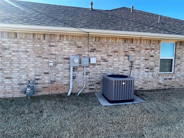 41182 Hazel Dell Road, Shawnee, OK 74804