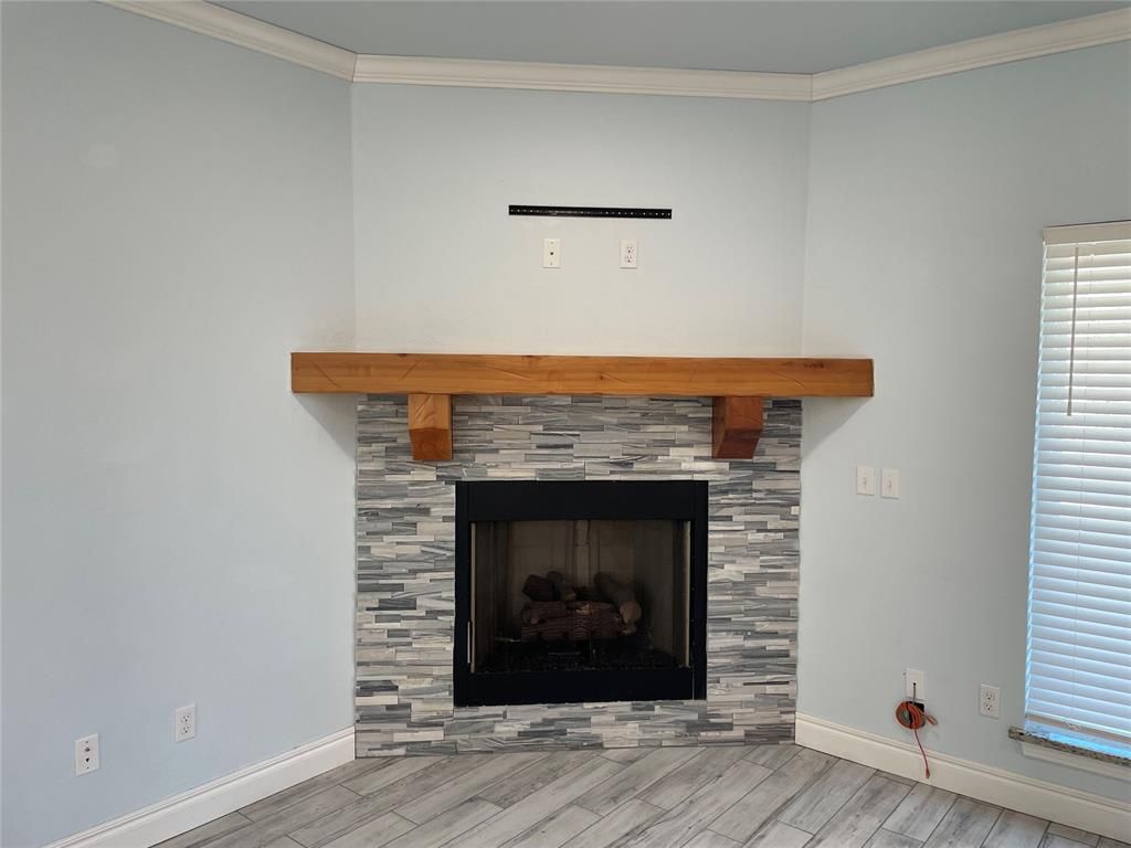 Image 9 of property listing at 41182 Hazel Dell Road, Shawnee, OK 74804