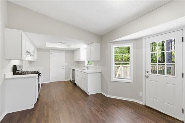 3182 Fireplace Trail, Snellville, GA 30078