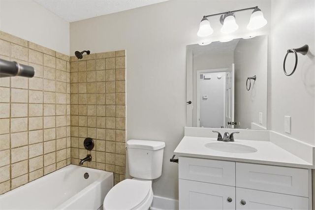 3182 Fireplace Trail, Snellville, GA 30078