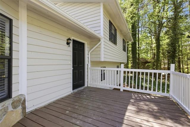 3182 Fireplace Trail, Snellville, GA 30078