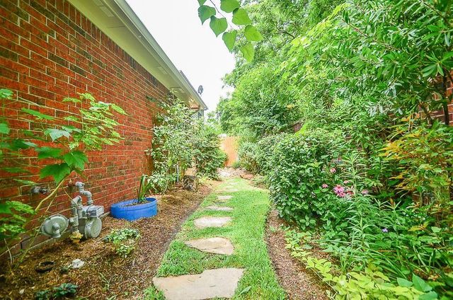 46 Grants Lake Circle, Sugar Land, TX 77479