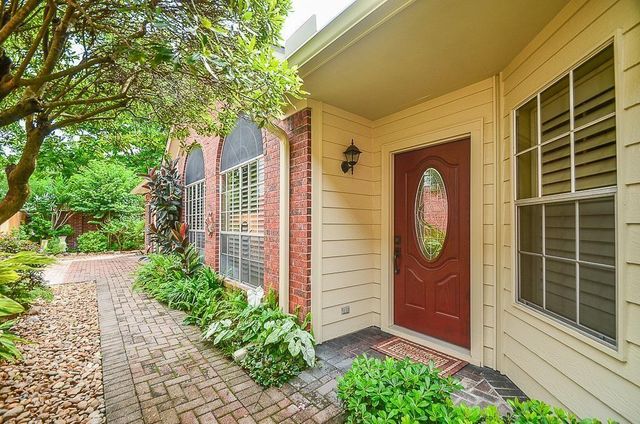 46 Grants Lake Circle, Sugar Land, TX 77479