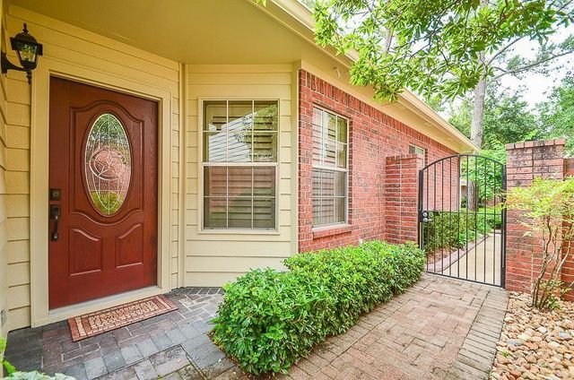 46 Grants Lake Circle, Sugar Land, TX 77479