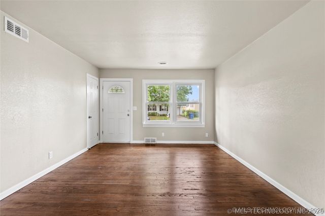 3727 W 45th Street, Tulsa, OK 74107