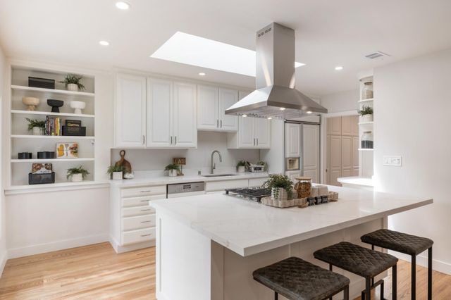 141 Jordan Avenue, Los Altos, CA 94022