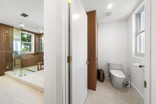 701 Crandon Blvd 401, Key Biscayne, FL 33149
