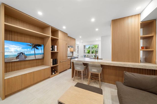 701 Crandon Blvd 401, Key Biscayne, FL 33149