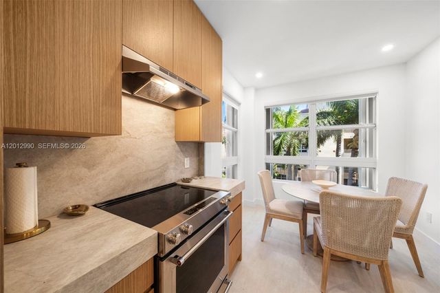 701 Crandon Blvd 401, Key Biscayne, FL 33149