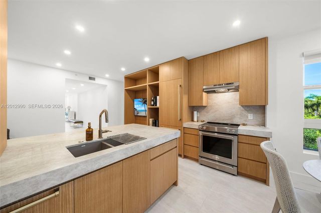701 Crandon Blvd 401, Key Biscayne, FL 33149